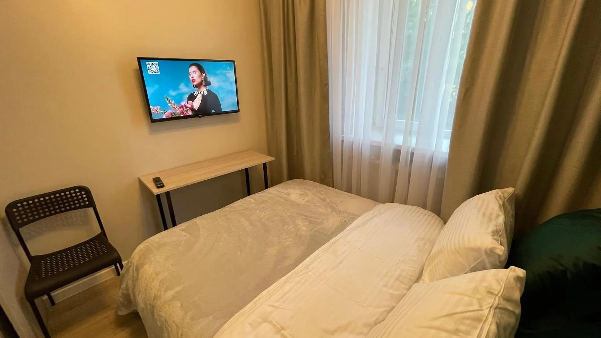 アパート Апартаменти Myfreedom Поруч Із Метро Олімпійська キエフ
